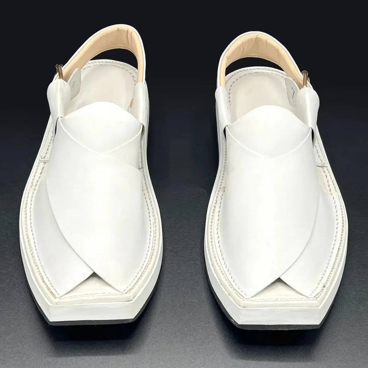 Kaptan plain white leather chappal
