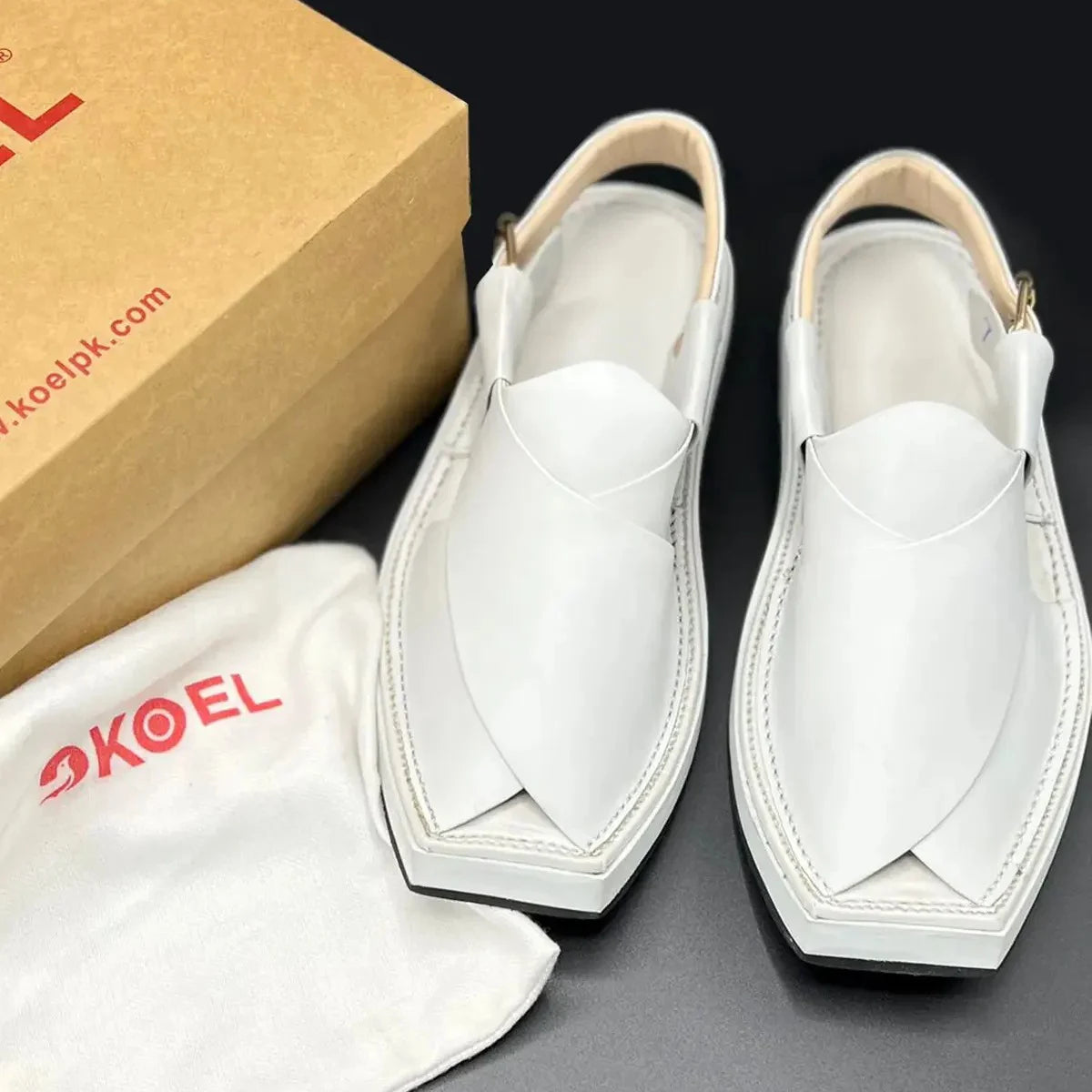 Kaptan  plain white leather chappal