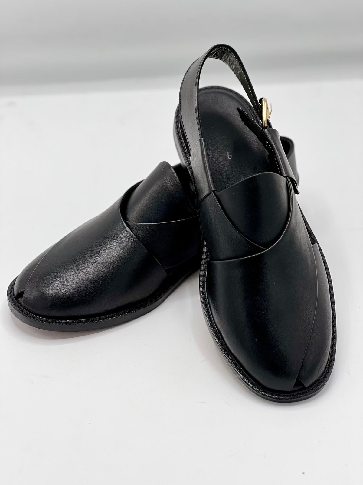 Koel speical leather sole chappal (black coluor100 % leather)