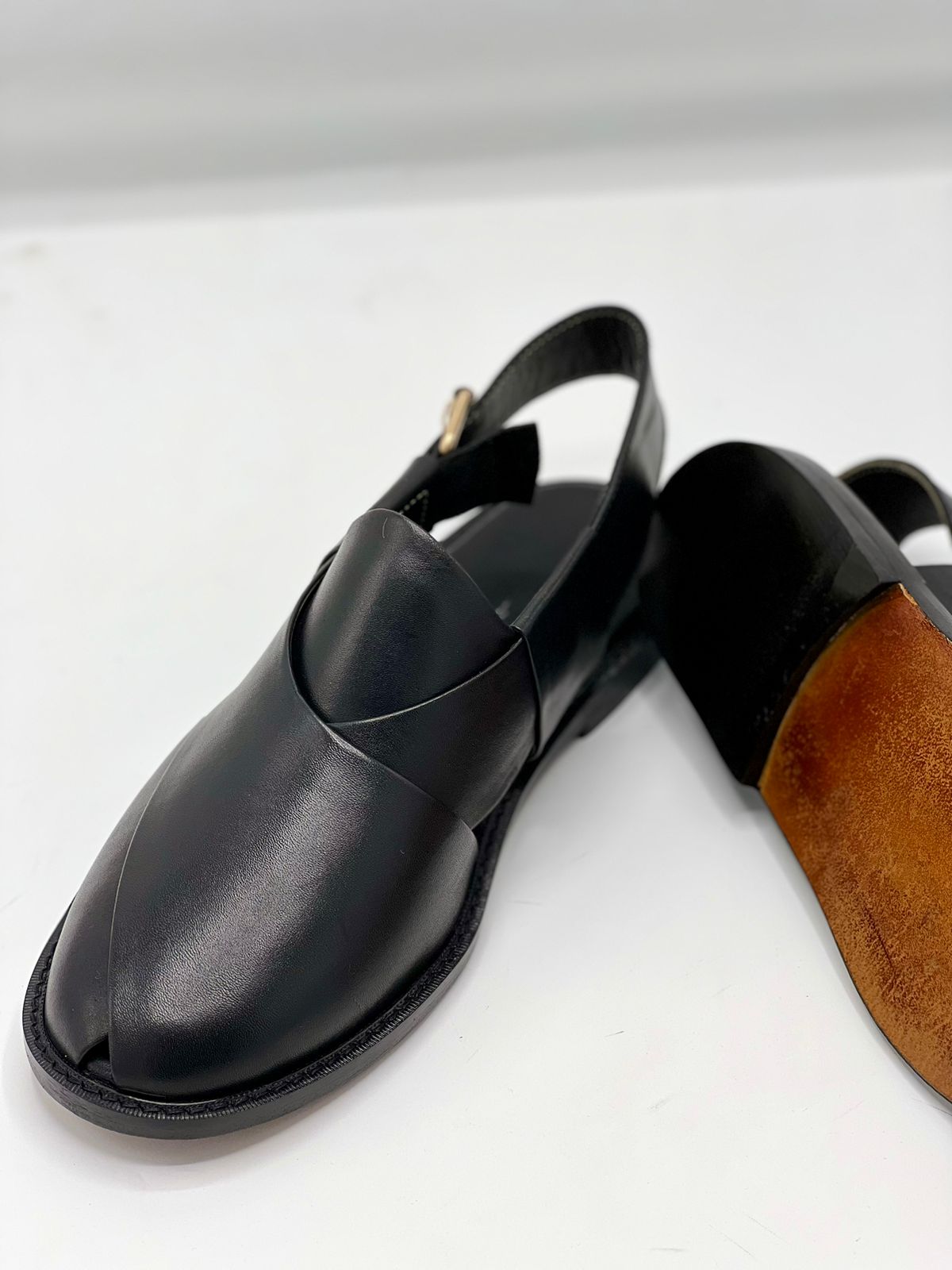 Koel speical leather sole chappal (black coluor100 % leather)