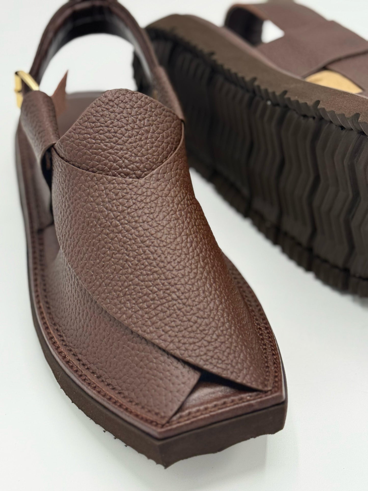 Air Kaptan Brown Dotted (medicated sole)
