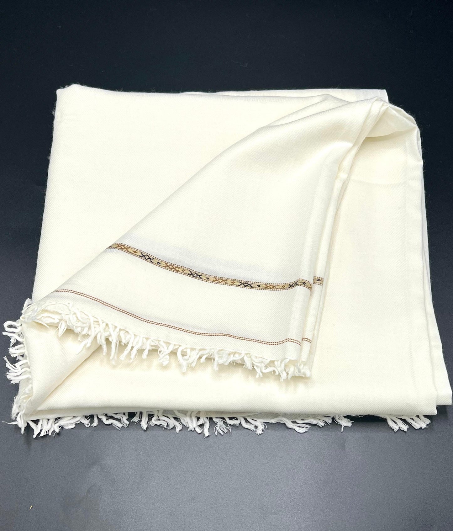 Pashmina woolen shawl light weight